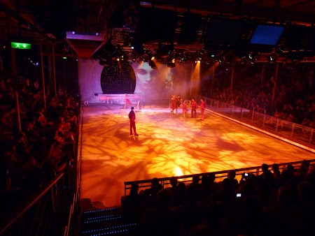 07. Spectacol patinaj artistic.JPG
