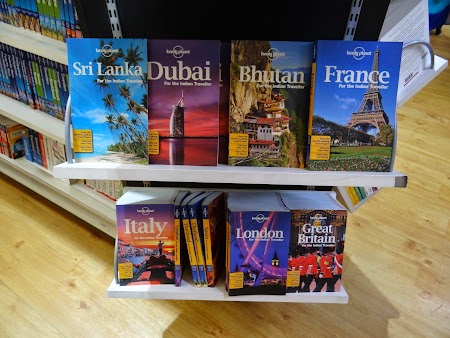 06. Lonely Planet for indians.JPG