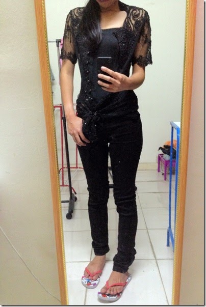 black baju kebaya top x skinny jeans