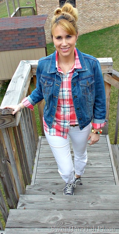 [white%2520jeans%252C%2520plaid%2520button%2520down%252C%2520denim%2520jacket%252C%2520Converse1%255B3%255D.jpg]