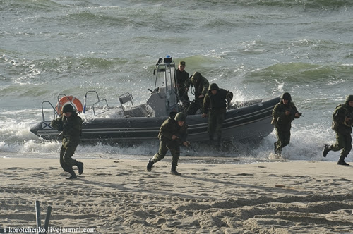 "Запад-2013": Высадка на побережье