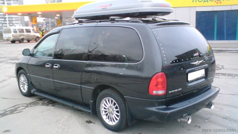 Chrysler town and country 2000 minivan specs