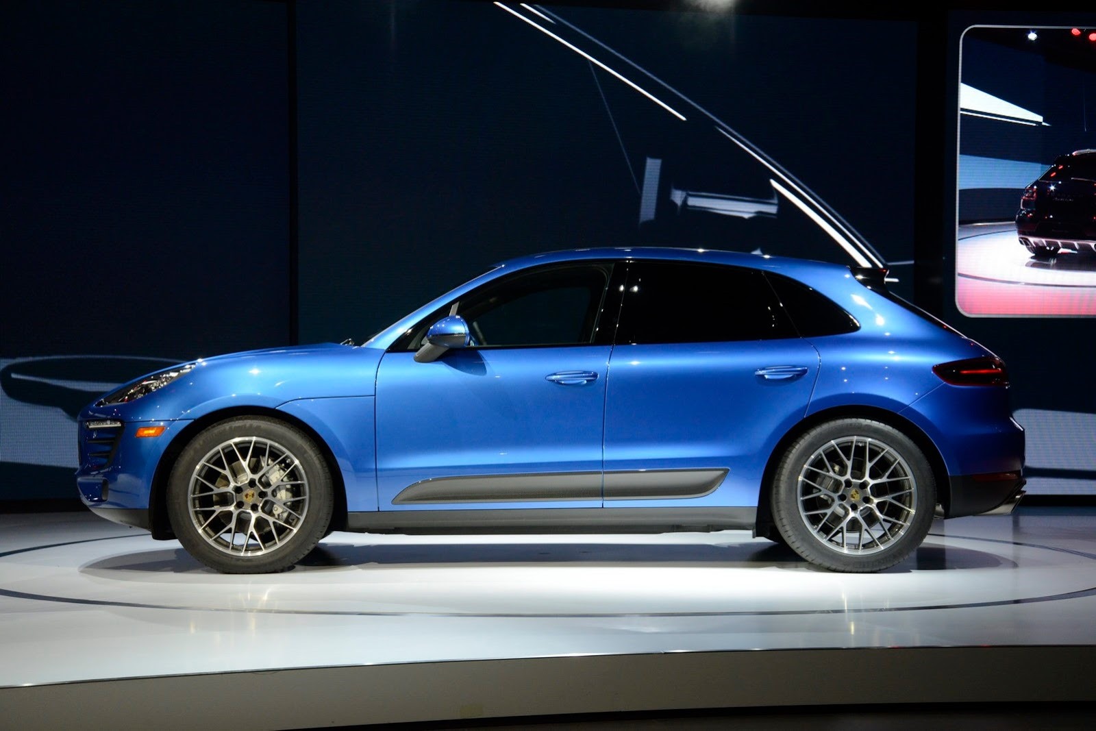 [Porsche-Macan-3%255B2%255D.jpg]