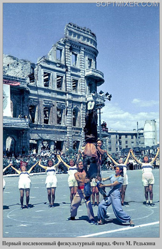 Первый послевоенный физкультурный парад