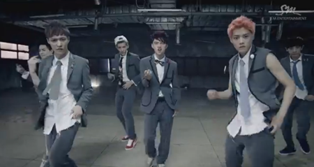 EXO in Growl music video