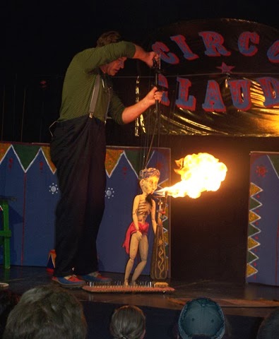 [The%2520Puppet%2520Circus.%2520Ravi%2520Ghiring%2520fuego.%255B3%255D.jpg]