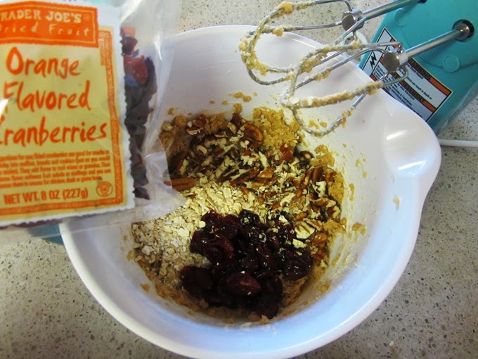 [oatmeal-cranberry-orange-pecan-cooki%255B27%255D.jpg]