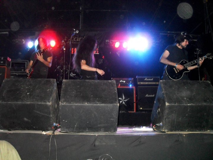 [30498_1459389567585_1318776343_1240807_2723673_n%255B2%255D.jpg]