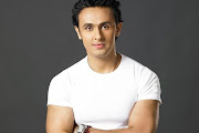 SONU NIGAM