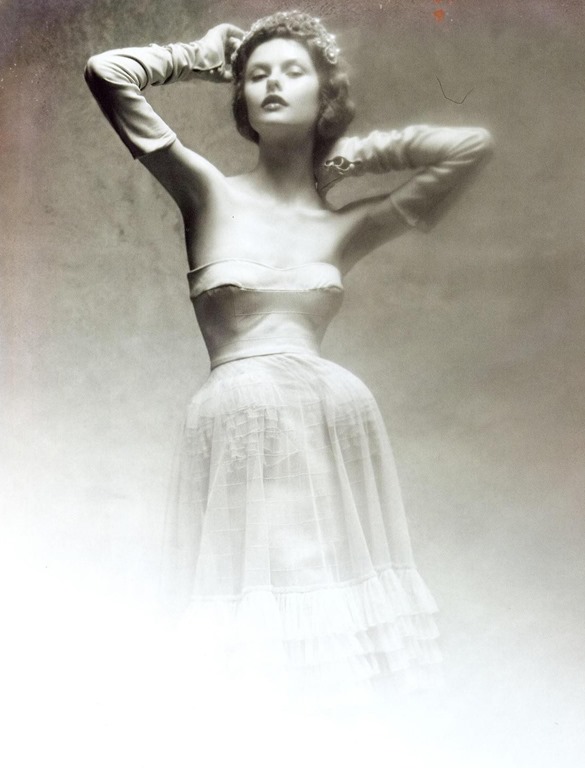 [vogue-italia-march-2008-reflections-of-glamour-meisel-11%255B5%255D.jpg]