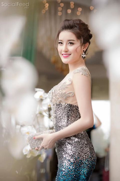 2014 l Miss Vietnam l 1st runner-up l Nguyen Tran Huyen My Socialfeed.info-chao-cuoi-tuan