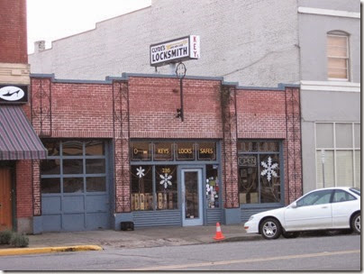 IMG_4819 Meredith Building in Salem, Oregon on December 16, 2006