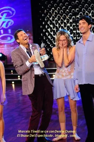 Marcelo Tinelli se r¡e con Denise Dumas.JPG