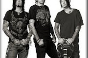 Sixx: A.M.