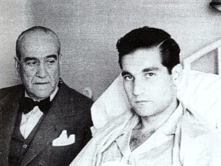 1947 El Papa Negro con su hijo Antonio convaleciente 001