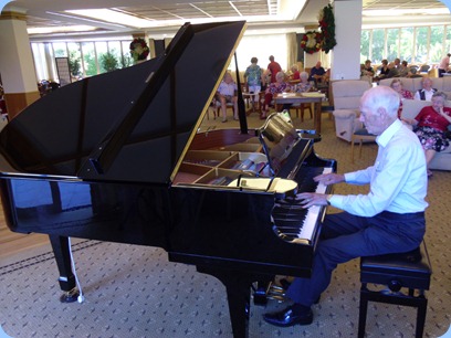 We were honoured to have Rendall Miller join us for our Party and he joined in the activities with some splendid playing on the grand piano during Happy Hour. Later in the evening he duetted with Maran Burns! Great stuff.