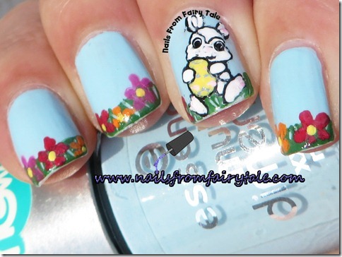 easter-bunny-in-a-grass-nail-art