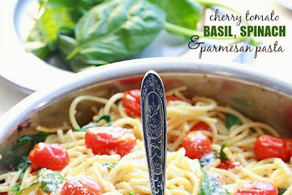 pasta salad with spinach and cherry tomatoes