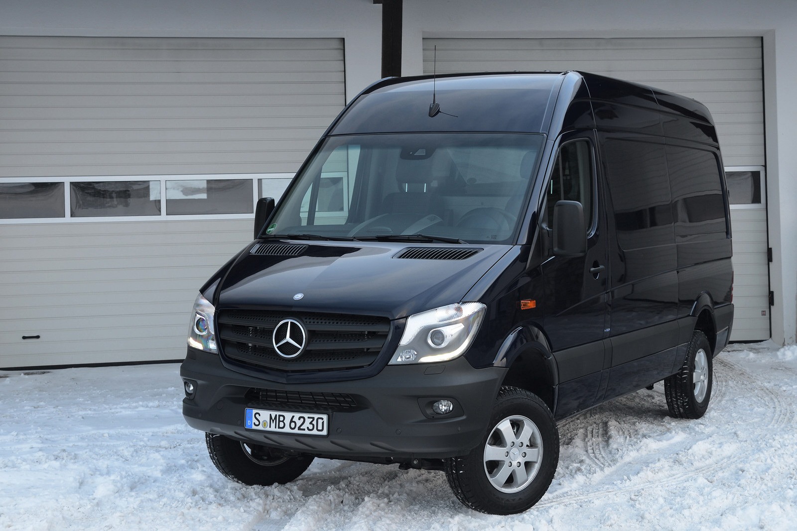 [Mercedes-Benz-Sprinter-4x4-28%255B2%255D.jpg]