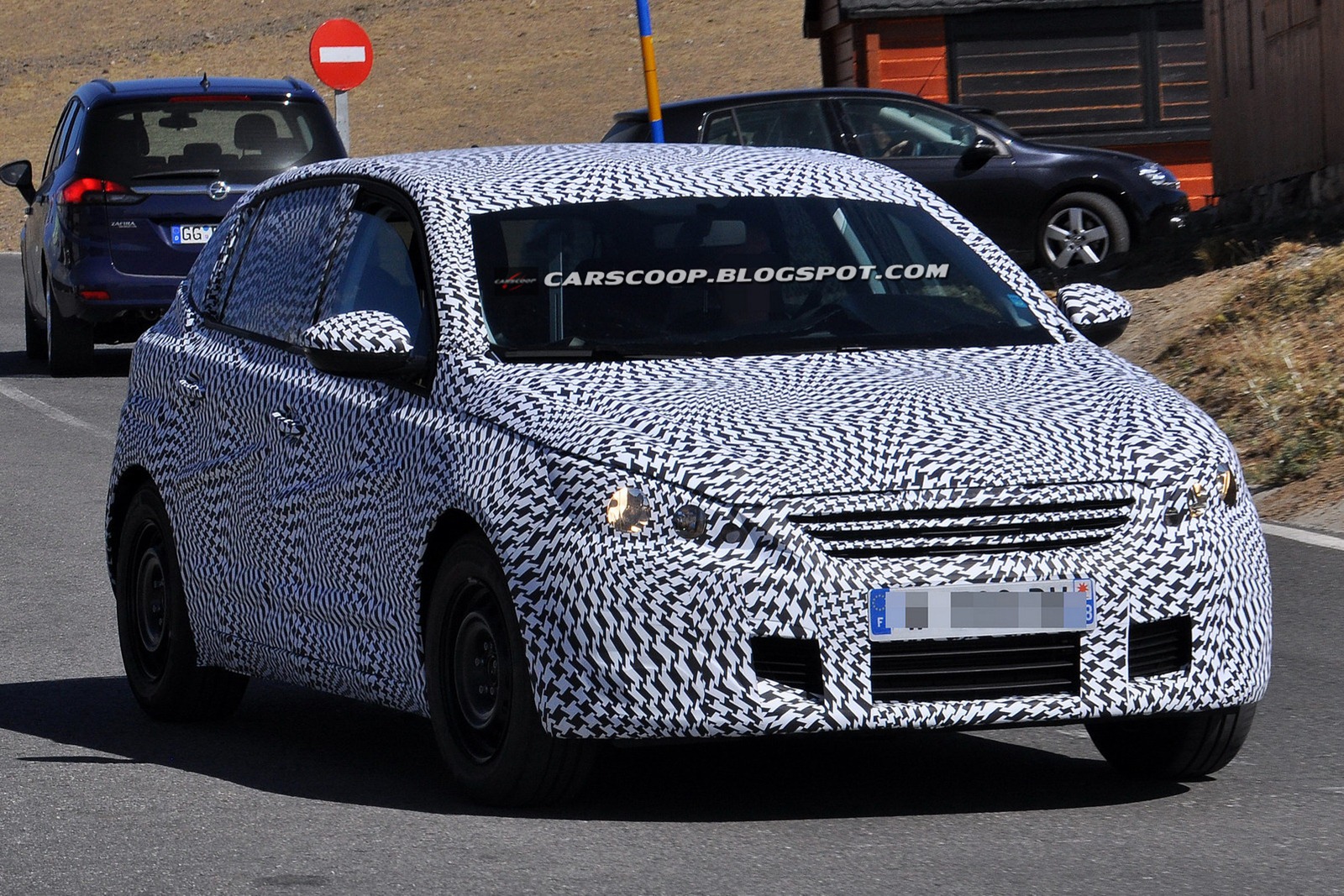 [2013-Peugeot-301-2%255B3%255D.jpg]