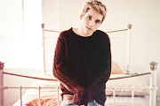 Elyar Fox