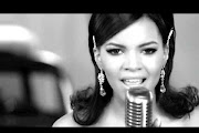 Leslie Grace
