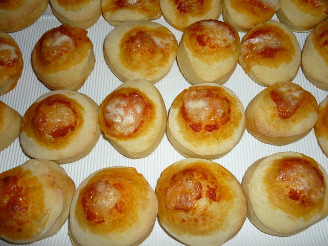 [Pizzette%2520con%2520farina%2520e%2520semola%2520%252812%2529%255B4%255D.jpg]