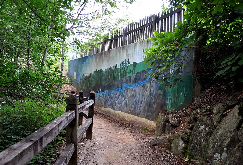 [25h2---South-Rim-Trail---mural2.jpg]