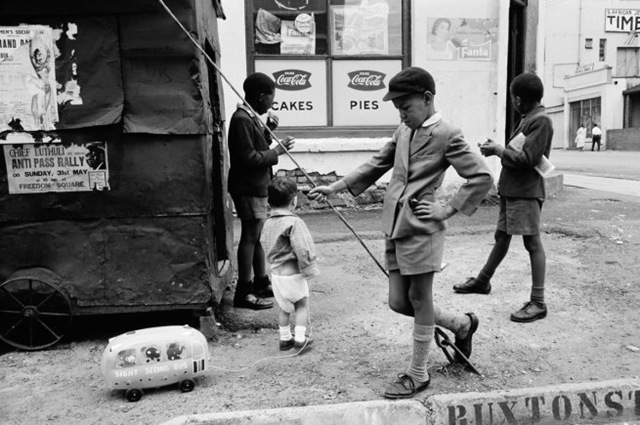 [David%2520Goldblatt%2520--%2520Steven%2520with%2520Sight%2520Seeing%2520Bus%252C%2520Doornfontein%252C%2520Johannesburg%252C%25201960%255B4%255D.jpg]