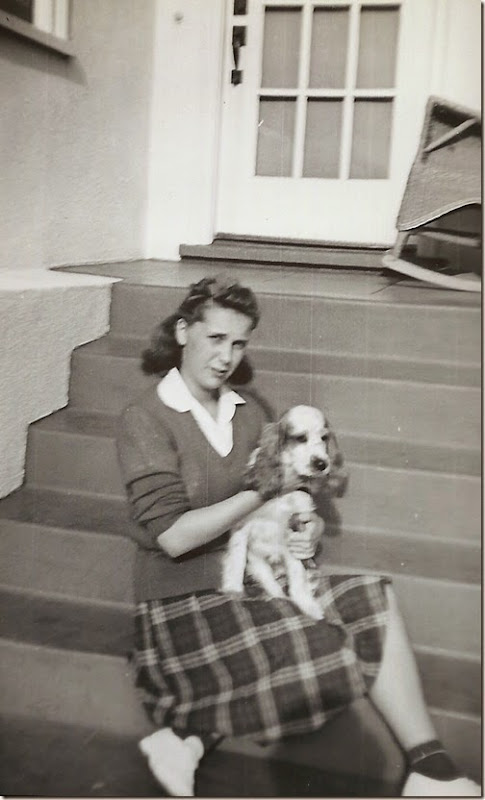 Geraldine w dog 1945