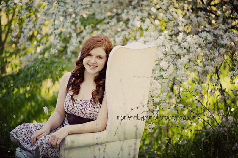 Amanda R {senior 2012} 007 logo