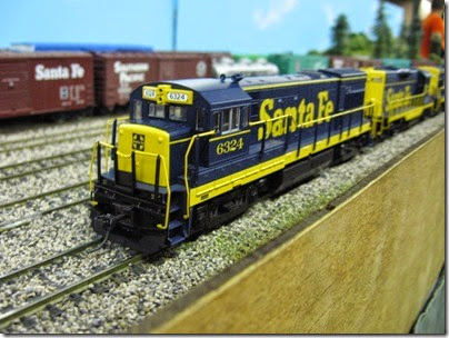 IMG_5389 Atchison, Topeka & Santa Fe U30B #6324 on the LK&R HO-Scale Layout at the WGH Show in Portland, OR on February 17, 2007
