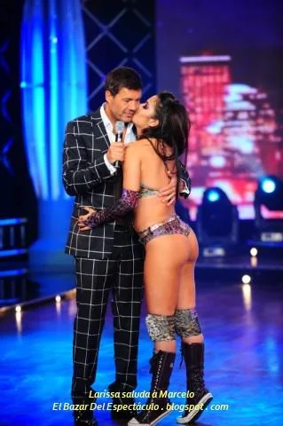 Larissa saluda a Marcelo.JPG