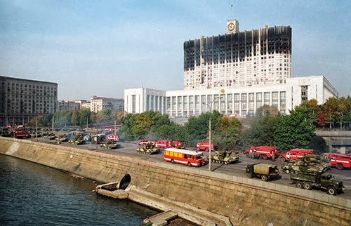 Кровавый Октябрь 1993-го: "Расстрел Белого Дома"
