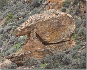 bluff_hovenweep_eroded_boulder_house3