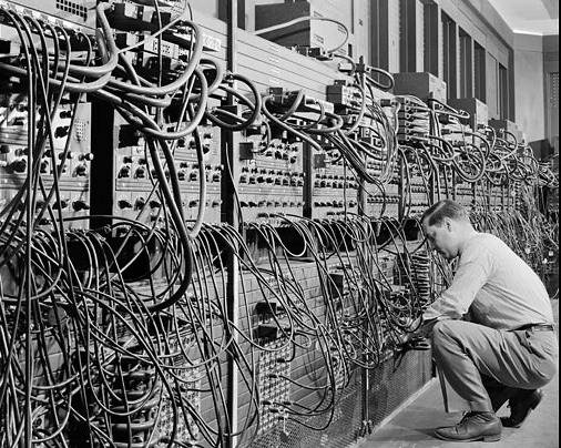 [History Of Computer From 1946 To The iPad  Downloadable PPT File Included_01[8].jpg]