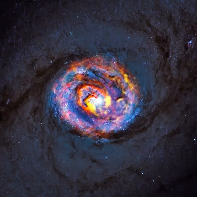 imagem composta da galáxia NGC 1433