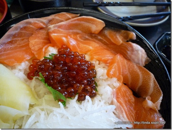 鮭魚親子丼1