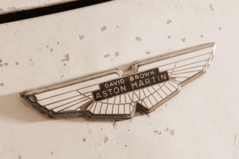 [Aston-DB6-Vantage-Barn-Find-8%255B2%255D.jpg]