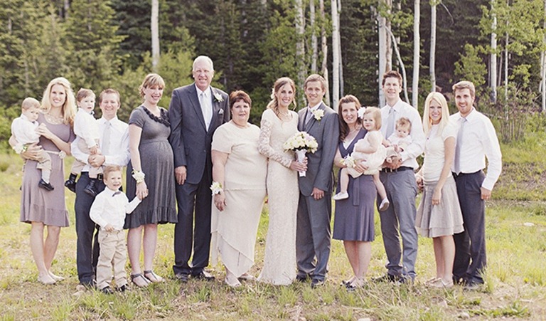 lisa family wedding (700x500)
