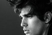 Justin Gaston