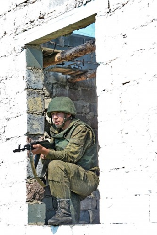 "Мирная миссия-2013": Фотографии российских военных