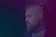 Com Truise