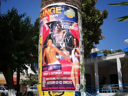 73. Strip tease Albania.JPG