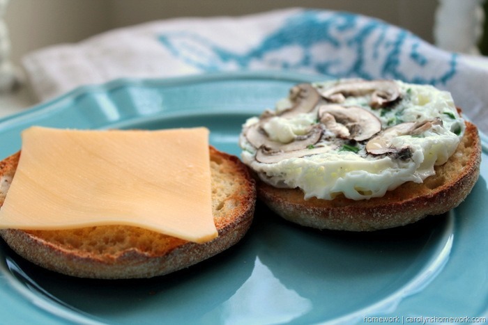 Egg White Mushroom Spinach English Muffin - homework (7)