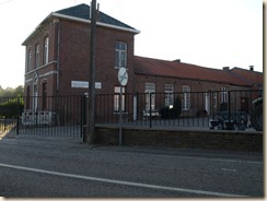Opheers, Opheersstraat 98: voormalig gemeentehuis en school