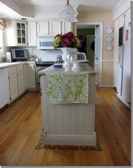 Kitchen-cabinets-painted-wi_thumb