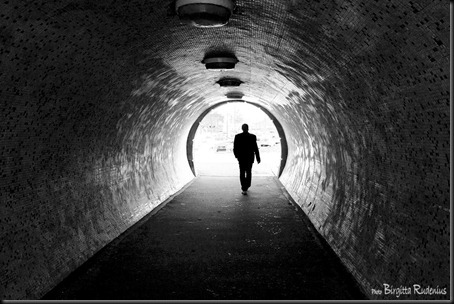 bw_20120321_tunnel