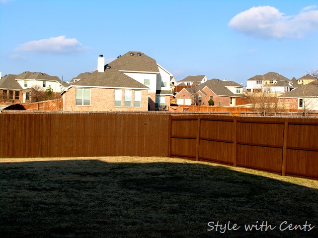 How to stain an old worn out fence for dirt cheap using 'Oops' paint from Home Depot - After