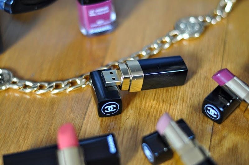chanel-les-4-ombres-and-rouge-coco-fashion-blogger
